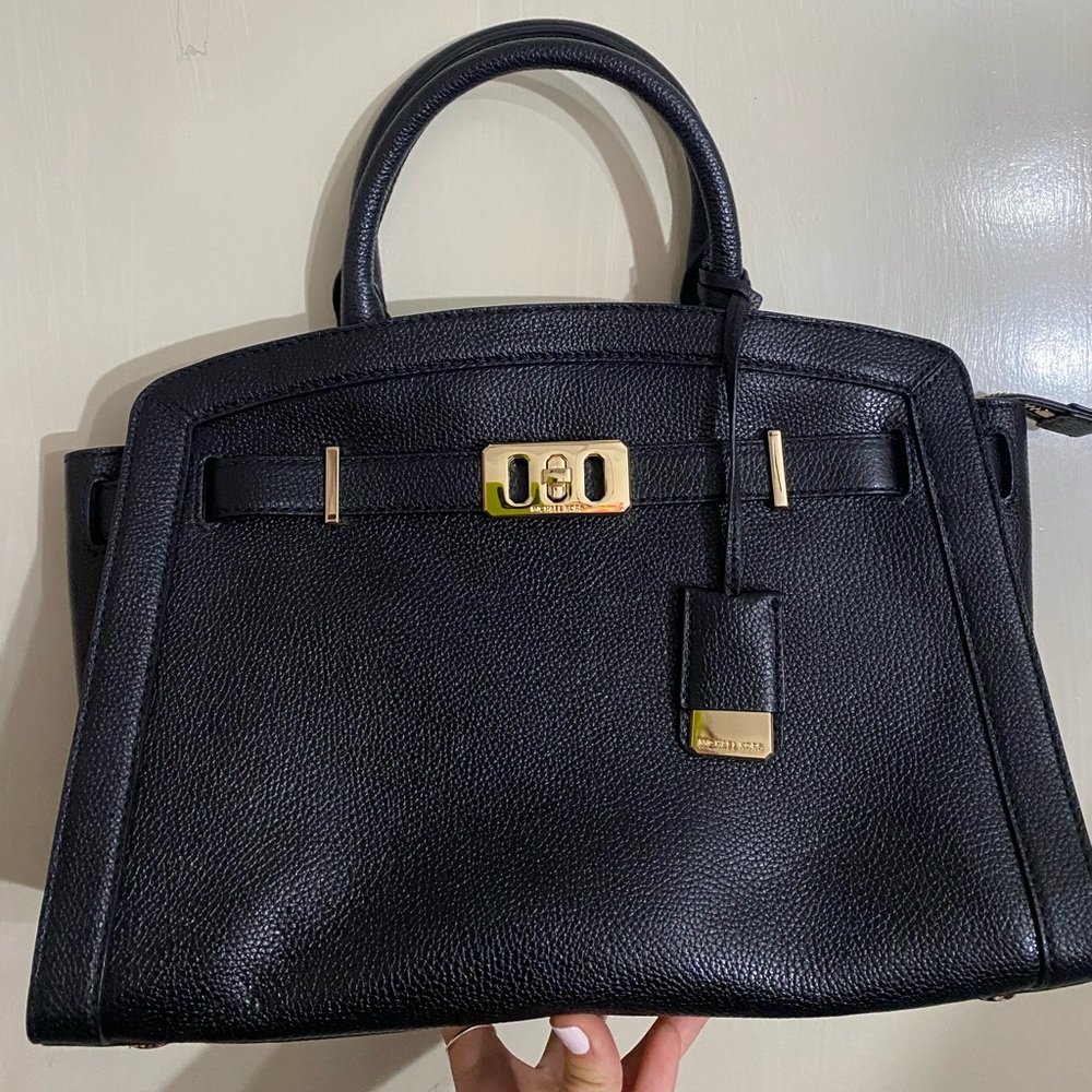 Black leather Michael Kors